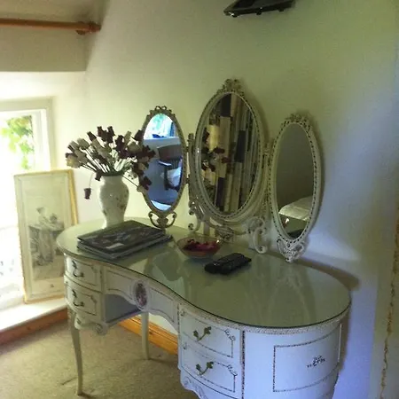 Moate House Accomodation ناس