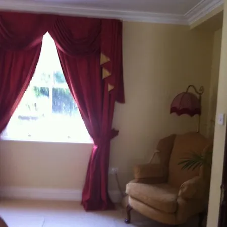 Nocleg ze śniadaniem Moate House Accomodation Naas